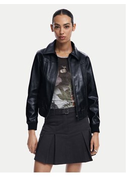 Desigual Kurtka z imitacji skóry Helsinki 24WWEW35 Czarny Regular Fit ze sklepu MODIVO w kategorii Kurtki damskie - zdjęcie 182616080