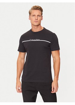 Calvin Klein T-Shirt K10K113802 Czarny Regular Fit ze sklepu MODIVO w kategorii T-shirty męskie - zdjęcie 182616741