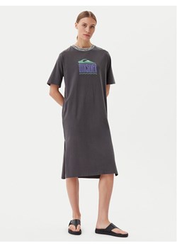 Quiksilver Sukienka codzienna EQWKD03035 Szary Relaxed Fit ze sklepu MODIVO w kategorii Sukienki - zdjęcie 182617520