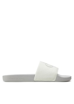 Calvin Klein Jeans Klapki Slide Monogram Co YW0YW00103 Écru ze sklepu MODIVO w kategorii Klapki damskie - zdjęcie 182617573