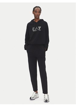 EA7 Emporio Armani Dres 7W000122 AF12502 UC001 Czarny Regular Fit ze sklepu MODIVO w kategorii Dresy damskie - zdjęcie 182618294