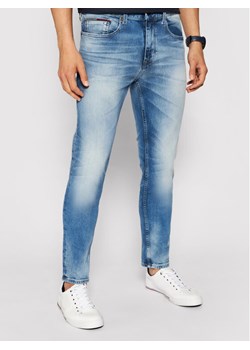 Tommy Jeans Jeansy Austin DM0DM09555 Niebieski Slim Fit ze sklepu MODIVO w kategorii Jeansy męskie - zdjęcie 182618322