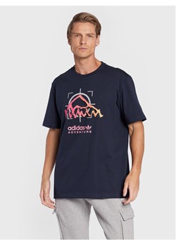 adidas T-Shirt Adventure Ride HK4981 Granatowy Relaxed Fit ze sklepu MODIVO w kategorii T-shirty męskie - zdjęcie 182618901