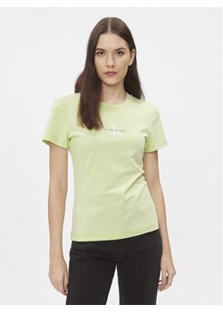 Calvin Klein Jeans T-Shirt Monologo J20J222564 Zielony Slim Fit ze sklepu MODIVO w kategorii Bluzki damskie - zdjęcie 182619133