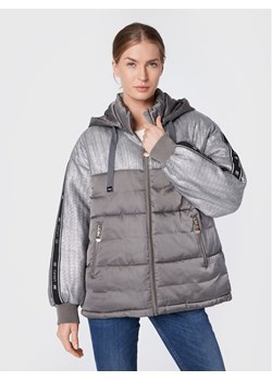Liu Jo Sport Kurtka zimowa TF2259 T4558 Szary Relaxed Fit ze sklepu MODIVO w kategorii Kurtki damskie - zdjęcie 182619420