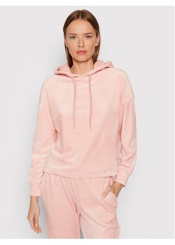 Ugg Bluza Belden 1121086 Różowy Regular Fit ze sklepu MODIVO w kategorii Bluzy damskie - zdjęcie 182619640