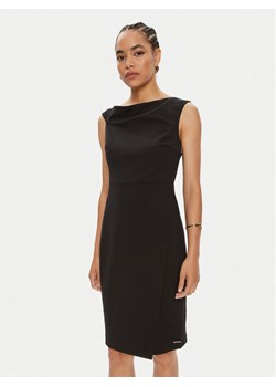Calvin Klein Sukienka koktajlowa K20K207180 Czarny Slim Fit ze sklepu MODIVO w kategorii Sukienki - zdjęcie 182619680