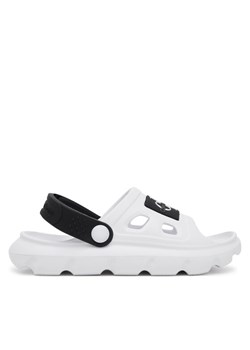 Calvin Klein Jeans Sandały V1X2-83025-0083X S Biały ze sklepu MODIVO w kategorii Sandały dziecięce - zdjęcie 182620004