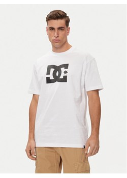DC T-Shirt Star Hss ADYZT05373 Biały Relaxed Fit ze sklepu MODIVO w kategorii T-shirty męskie - zdjęcie 182620042
