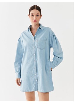 Levi's® Sukienka jeansowa Rhea A6743-0002 Błękitny Relaxed Fit ze sklepu MODIVO w kategorii Sukienki - zdjęcie 182621431