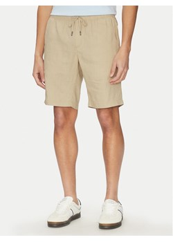 Tommy Hilfiger Szorty materiałowe Harlem MW0MW37804 Beżowy Regular Fit ze sklepu MODIVO w kategorii Spodenki męskie - zdjęcie 182622020