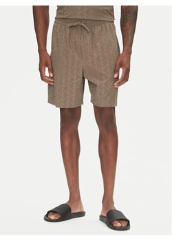 Emporio Armani Szorty sportowe EM000695 AF12362 U6189 Brązowy Regular Fit ze sklepu MODIVO w kategorii Spodenki męskie - zdjęcie 182622084