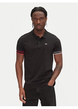 Tommy Jeans Polo Flag Cuff DM0DM21306 Czarny Slim Fit ze sklepu MODIVO w kategorii T-shirty męskie - zdjęcie 182622193