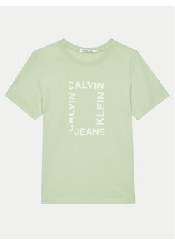 Calvin Klein Jeans T-Shirt Maxi Hero IB0IB02159 Zielony Regular Fit ze sklepu MODIVO w kategorii Bluzki dziewczęce - zdjęcie 182622334