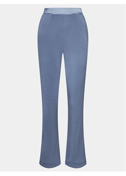Femilet by Chantelle Spodnie piżamowe Daisy FNB060 Niebieski Regular Fit ze sklepu MODIVO w kategorii Piżamy damskie - zdjęcie 182622500