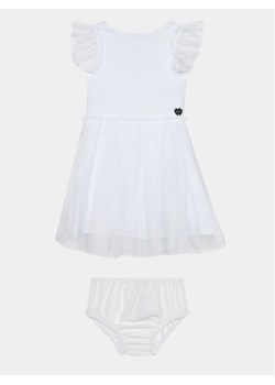 Guess Sukienka elegancka A4RK02 KC4T0 Biały Regular Fit ze sklepu MODIVO w kategorii Ubranka do chrztu - zdjęcie 182622574