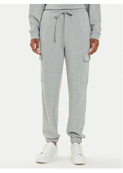 TWINSET Spodnie dresowe 242TP2491 Szary Regular Fit ze sklepu MODIVO w kategorii Spodnie damskie - zdjęcie 182623384