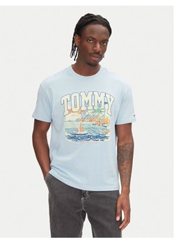 Tommy Jeans T-Shirt Arch Sailing DM0DM21867 Błękitny Relaxed Fit ze sklepu MODIVO w kategorii T-shirty męskie - zdjęcie 182624271