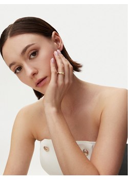Guess Pierścionek JUBR051 65JW Złoty ze sklepu MODIVO w kategorii Pierścionki - zdjęcie 182624990