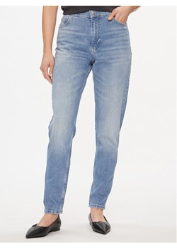Calvin Klein Jeans Jeansy J20J222764 Niebieski Mom Fit ze sklepu MODIVO w kategorii Jeansy damskie - zdjęcie 182625092