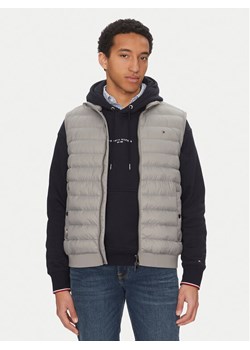 Tommy Hilfiger Kamizelka MW0MW38982 Szary Regular Fit ze sklepu MODIVO w kategorii Kamizelki męskie - zdjęcie 182625194