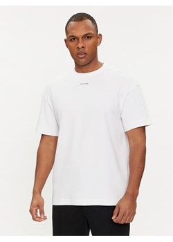 Calvin Klein T-Shirt Nano Logo K10K112487 Biały Regular Fit ze sklepu MODIVO w kategorii T-shirty męskie - zdjęcie 182625463