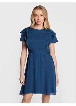 DKNY Sukienka codzienna DD2FD976 Niebieski Regular Fit ze sklepu MODIVO w kategorii Sukienki - zdjęcie 182626172