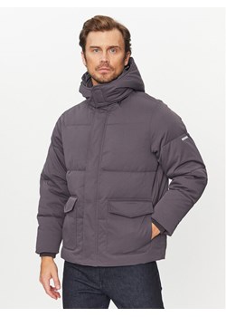 Pepe Jeans Kurtka zimowa Biel PM402837 Szary Regular Fit ze sklepu MODIVO w kategorii Kurtki męskie - zdjęcie 182626663