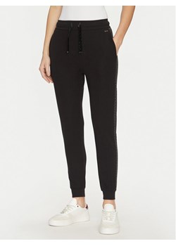 BOSS Spodnie dresowe 50535841 Czarny Regular Fit ze sklepu MODIVO w kategorii Spodnie damskie - zdjęcie 182626664