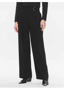 Boss Spodnie materiałowe Tapiana 50479405 Czarny Relaxed Fit ze sklepu MODIVO w kategorii Spodnie damskie - zdjęcie 182627024