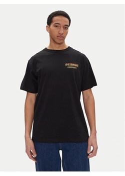 DC T-Shirt ADYZT05457 Czarny Heritage Fit ze sklepu MODIVO w kategorii T-shirty męskie - zdjęcie 182629170