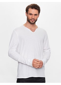 Zadig&Voltaire Longsleeve Monastir Guitare JMTN00227 Biały Regular Fit ze sklepu MODIVO w kategorii T-shirty męskie - zdjęcie 182629184
