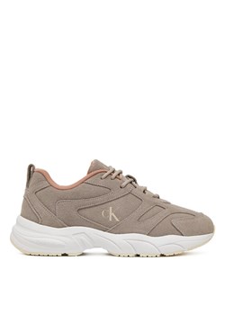 Calvin Klein Jeans Sneakersy Retro Tennis Low Mg Mix Media Wn YW0YW01639 Beżowy ze sklepu MODIVO w kategorii Buty sportowe damskie - zdjęcie 182629422