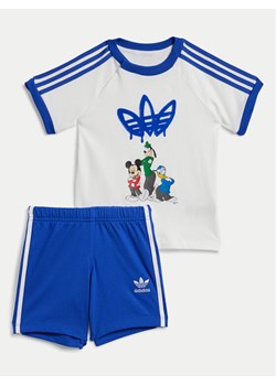 adidas Komplet t-shirt i spodenki Disney Mickey Mouse IX6426 Niebieski Regular Fit ze sklepu MODIVO w kategorii Komplety niemowlęce - zdjęcie 182629894