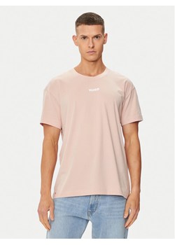 Hugo T-Shirt Linked 50518646 Różowy Relaxed Fit ze sklepu MODIVO w kategorii T-shirty męskie - zdjęcie 182630584