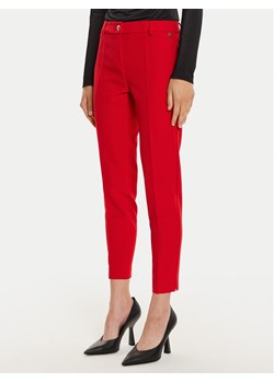 Maryley Spodnie materiałowe 24IB52Z/M19/43MA Czerwony Regular Fit ze sklepu MODIVO w kategorii Spodnie damskie - zdjęcie 182631400