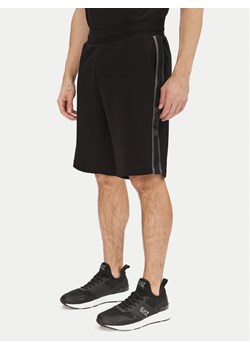 EA7 Emporio Armani Szorty sportowe 7M000544 AF12660 UC001 Czarny Regular Fit ze sklepu MODIVO w kategorii Spodenki męskie - zdjęcie 182632102