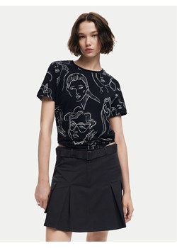 Desigual T-Shirt Caras 24WWTK54 Czarny Regular Fit ze sklepu MODIVO w kategorii Bluzki damskie - zdjęcie 182632990