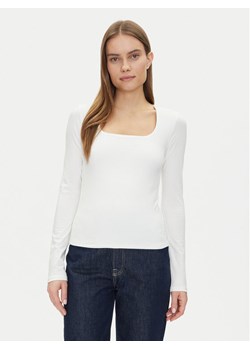 Gap Bluzka 637795-02 Biały Regular Fit ze sklepu MODIVO w kategorii Bluzki damskie - zdjęcie 182635002