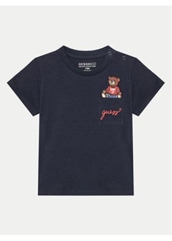 Guess T-Shirt I5RI03 I3Z14 Granatowy Regular Fit - id: 0000304846304 - marki Guess - 182635164 Guess T-Shirt I5RI03 I3Z14 Granatowy Regular Fit ze sklepu MODIVO w kategorii T-shirty chłopięce - zdjęcie 182635164