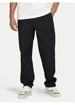 Only & Sons Spodnie materiałowe Sinus 22030239 Czarny Loose Fit ze sklepu MODIVO w kategorii Spodnie męskie - zdjęcie 182635584