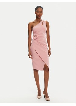 Rinascimento Sukienka koktajlowa CFC0122878003 Różowy Regular Fit - id: 0000305265050 - marki Rinascimento - 182636571 Rinascimento Sukienka koktajlowa CFC0122878003 Różowy Regular Fit ze sklepu MODIVO w kategorii Sukienki - zdjęcie 182636571