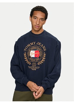 Tommy Jeans Bluza DM0DM19243 Granatowy Boxy Fit ze sklepu MODIVO w kategorii Bluzy męskie - zdjęcie 182637362