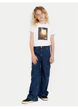 Guess T-Shirt L4YI12 K8HM4 Biały Regular Fit ze sklepu MODIVO w kategorii Bluzki dziewczęce - zdjęcie 182637453