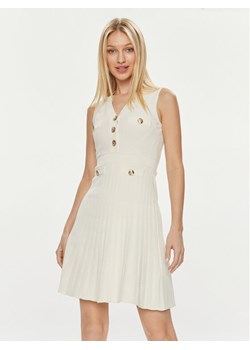 Marciano Guess Sukienka dzianinowa 4GGK00 5808Z Beżowy A-Line Fit ze sklepu MODIVO w kategorii Sukienki - zdjęcie 182637632