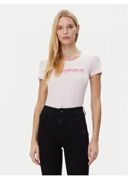 Guess T-Shirt W5GI14 J1314 Różowy Regular Fit ze sklepu MODIVO w kategorii Bluzki damskie - zdjęcie 182637741