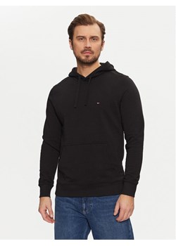 Tommy Hilfiger Bluza Essential MW0MW37235 Czarny Regular Fit ze sklepu MODIVO w kategorii Bluzy męskie - zdjęcie 182639494