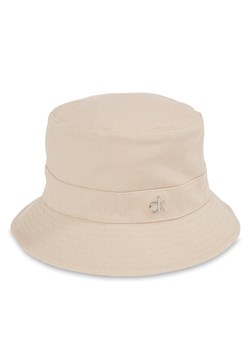 Calvin Klein Kapelusz Monogram Bucket K60K612913 Beżowy ze sklepu MODIVO w kategorii Kapelusze damskie - zdjęcie 182639550