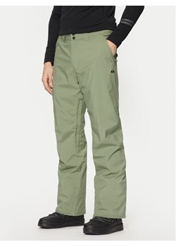 Quiksilver Spodnie narciarskie Estate EQYTP03146 Zielony Modern Fit ze sklepu MODIVO w kategorii Spodnie męskie - zdjęcie 182639830