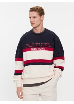Tommy Hilfiger Bluza Monotype MW0MW33663 Kolorowy Regular Fit ze sklepu MODIVO w kategorii Bluzy męskie - zdjęcie 182639983
